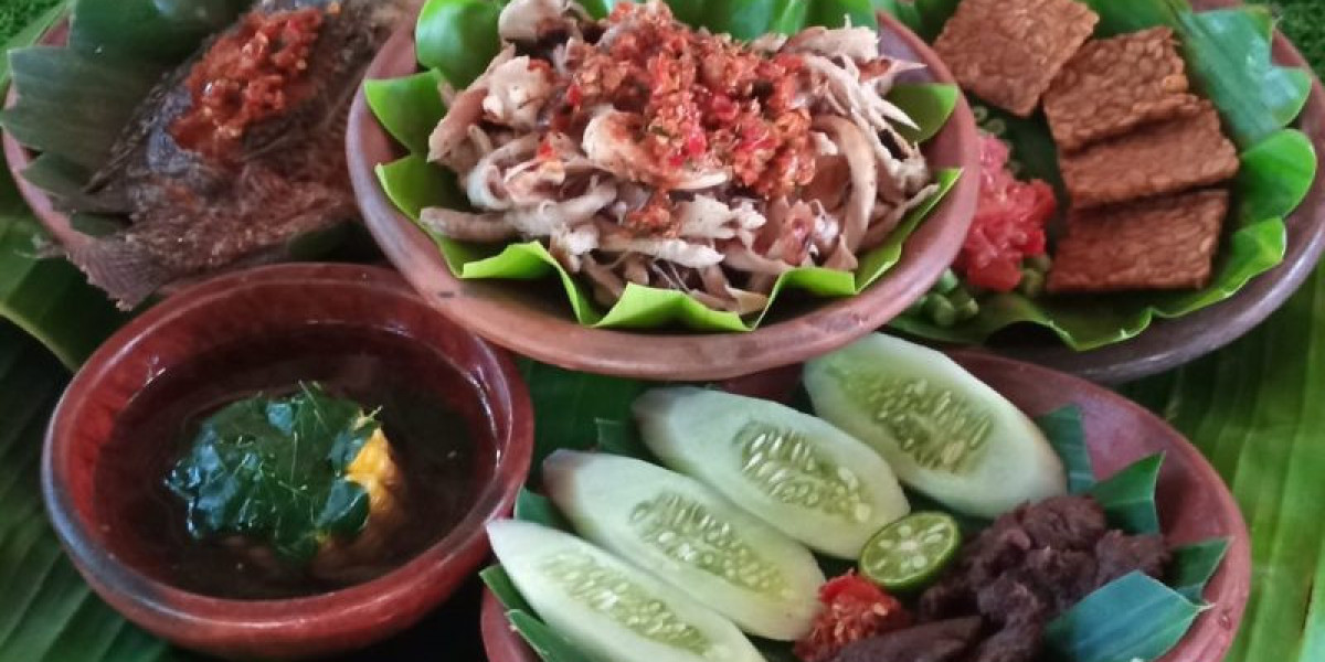 Wisata Kuliner Pagi di Pasar Tradisional Lombok